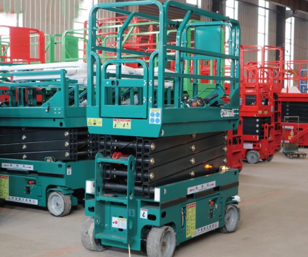 兖州自行走升降机